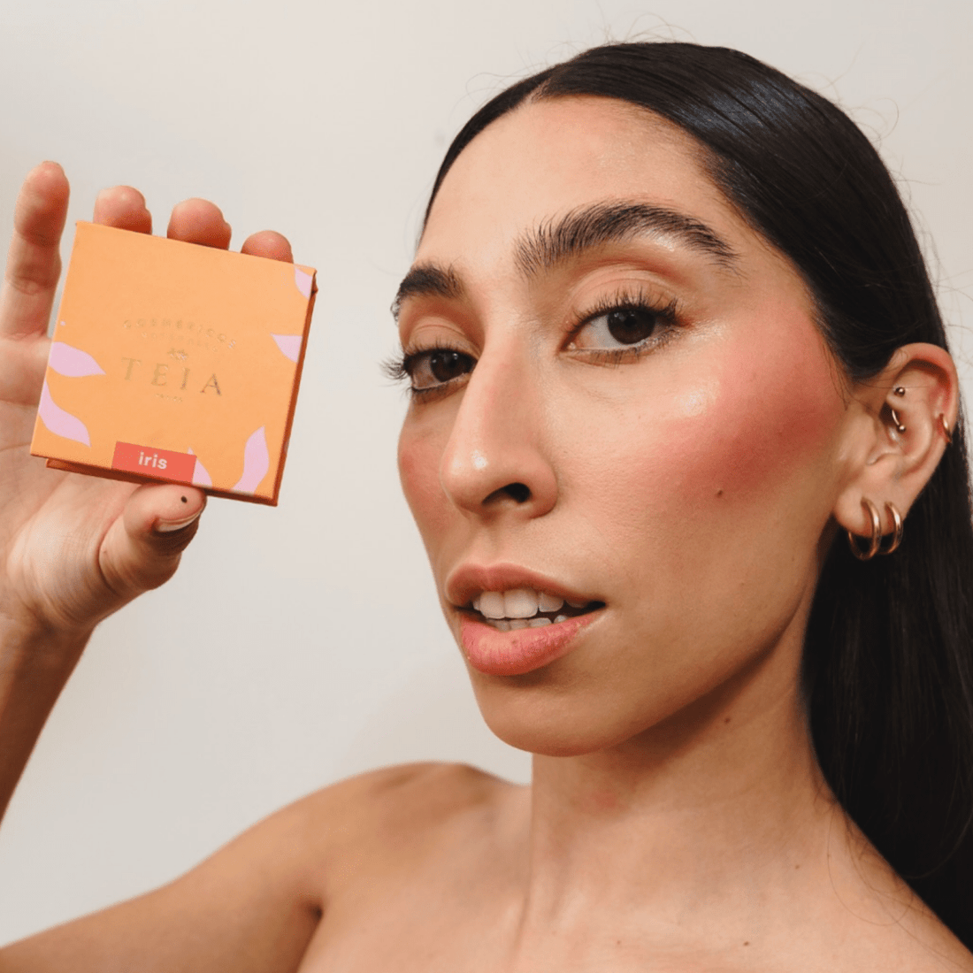 Maquillaje natural para piel sensible: productos clave y tips imprescindible - TEIA Cosméticos