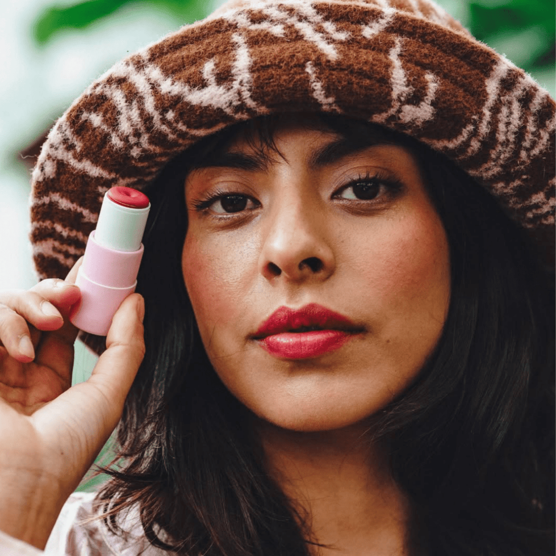 Maquillaje multiusos en México: ranking de los mejores sticks todo en uno - TEIA Cosméticos