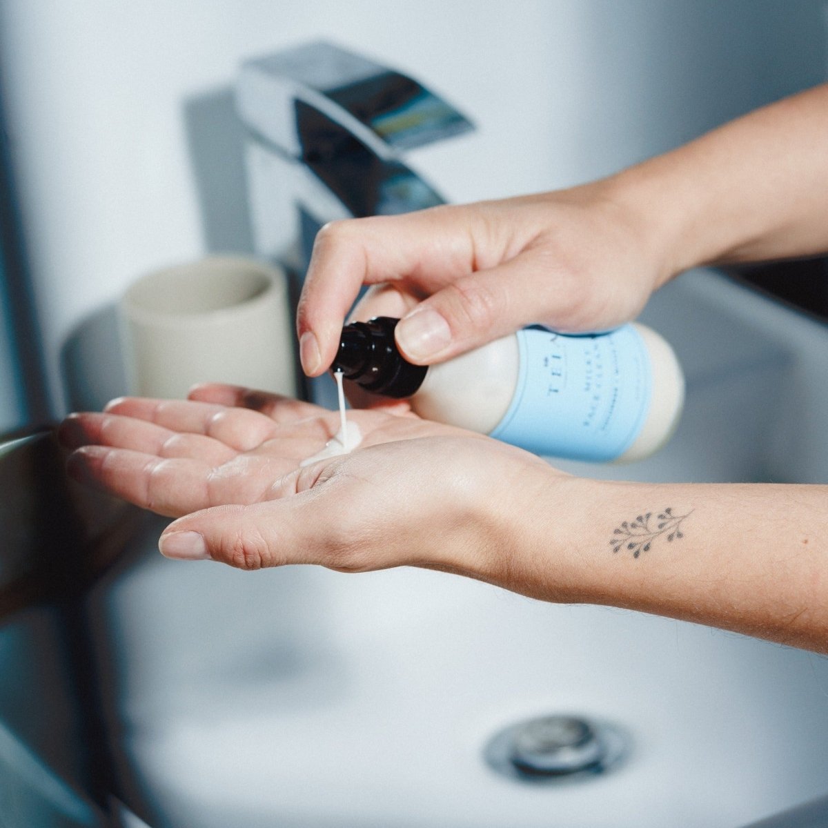 Rutina de Skincare Rápida para tu Primer Trabajo | 3 Pasos, 5 Minutos - TEIA Cosméticos