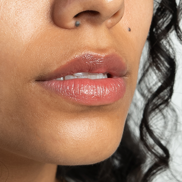 Bálsamo Labial humectante con color